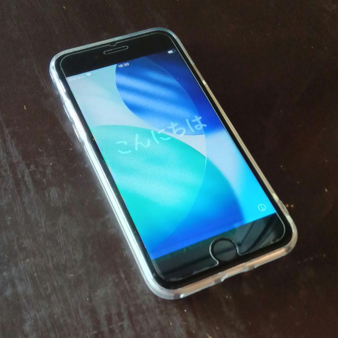 iPhone SE（第2世代）本体 クリアケース付き