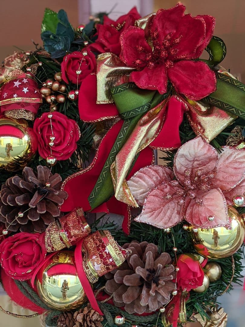 【お値下げ】クリスマスリース✨ベル付き✨フラワーリース大✨造花