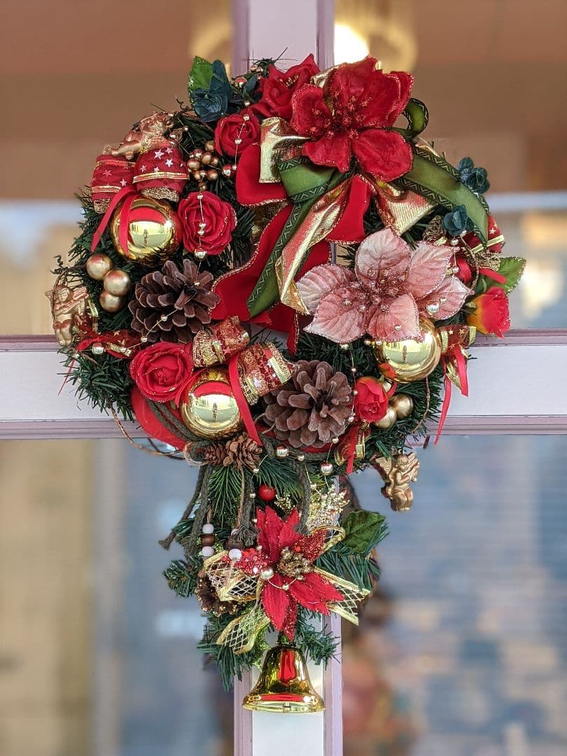 【お値下げ】クリスマスリース✨ベル付き✨フラワーリース大✨造花