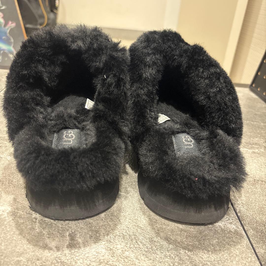 UGG ブラック サボ・クロッグサンダル