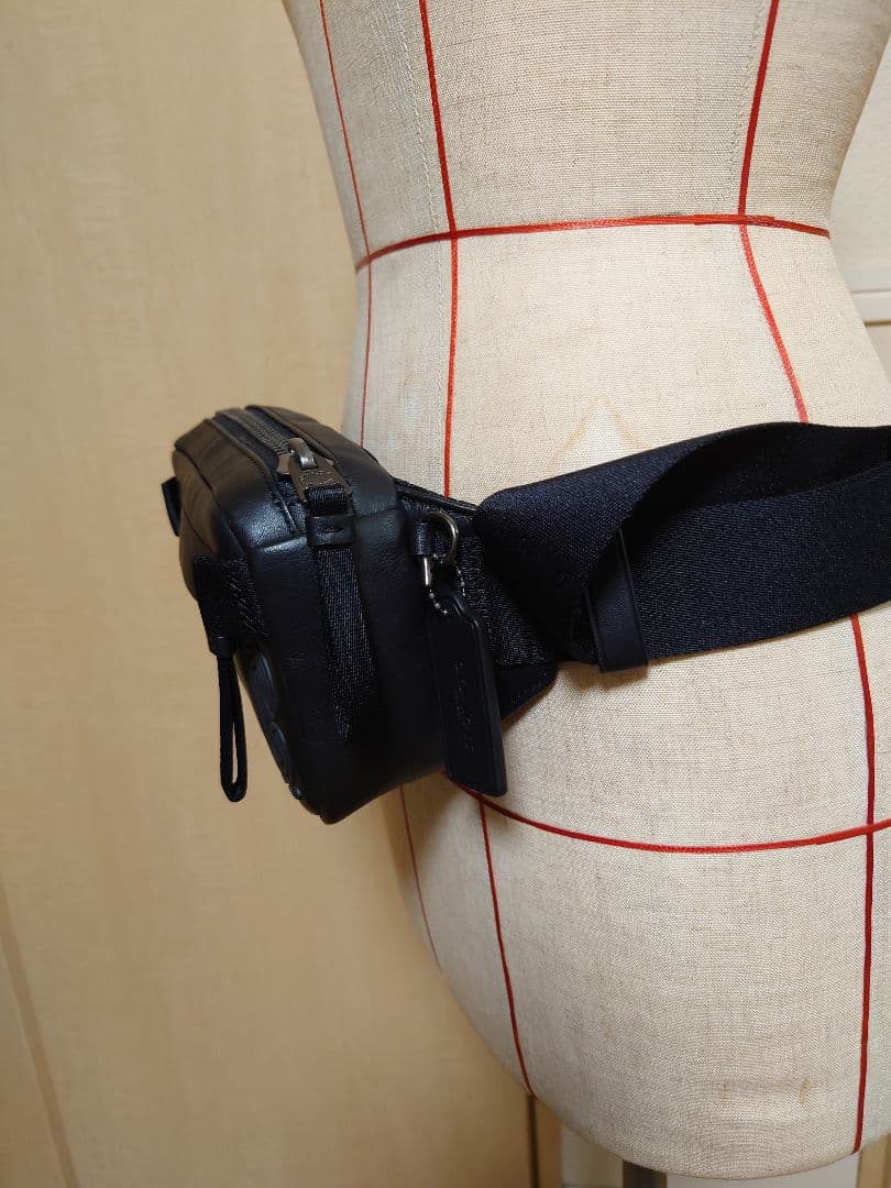 [超美品]COACHコーチウエストポーチ