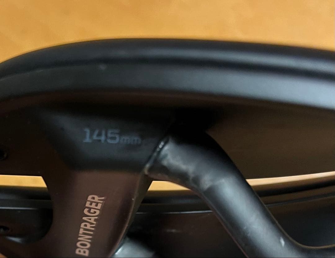 ボントレガー Aeolus Pro サドル　145mm