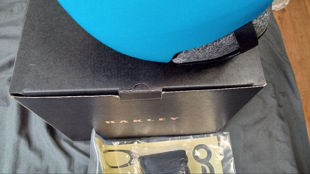 Oakley MOD1 ヘルメット ユースMサイズ