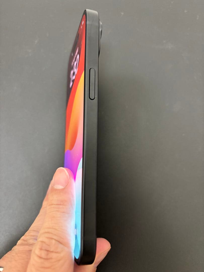 【最終値引】iPhone15 128GB SIMフリー　100% 美品！！