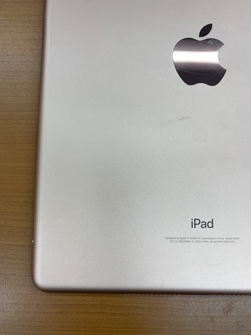 動作確認済 ipad (第6世代) 32GB ID D0735