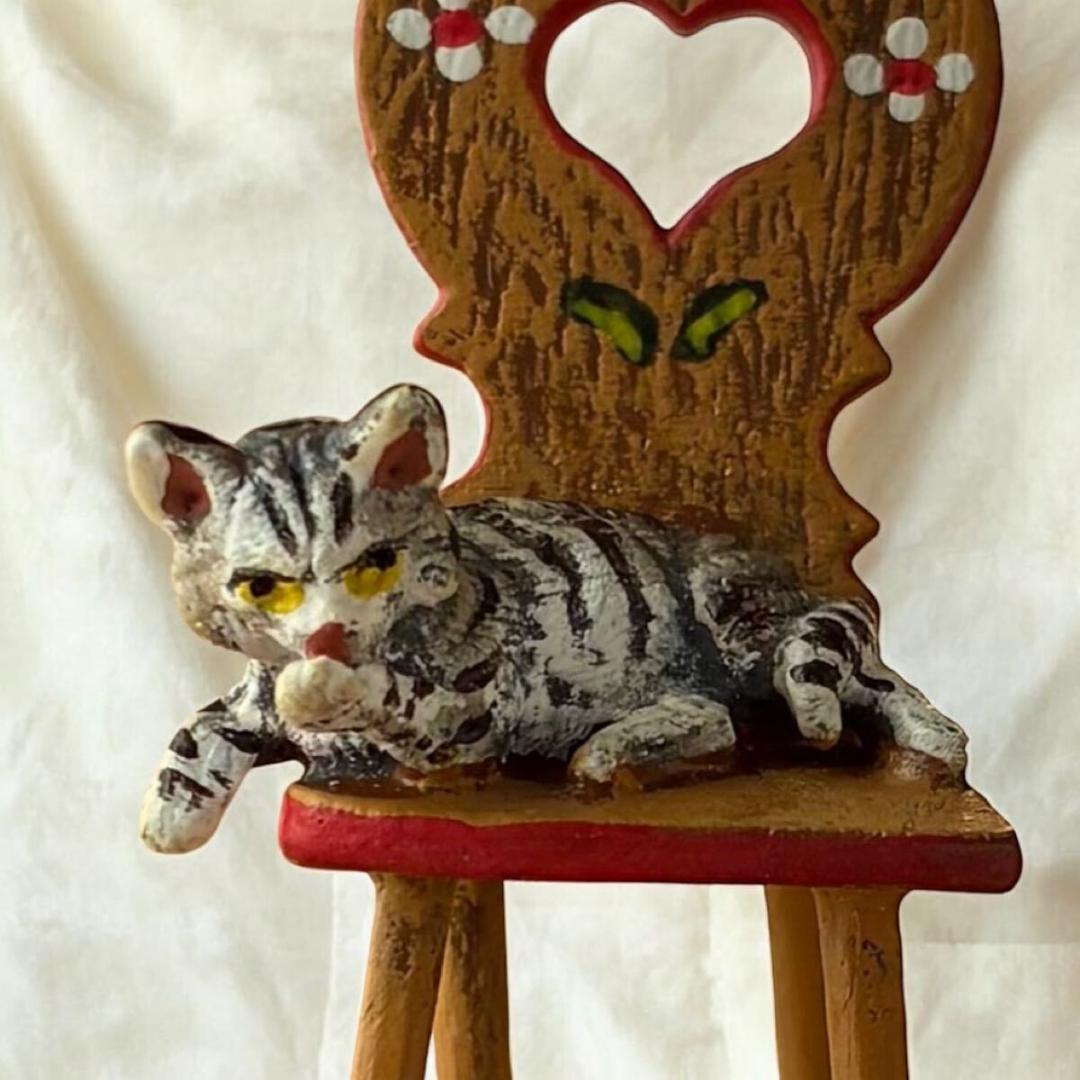 ヴィエナブロンズ SC刻印 猫×椅子 Cold Painted オーストリア