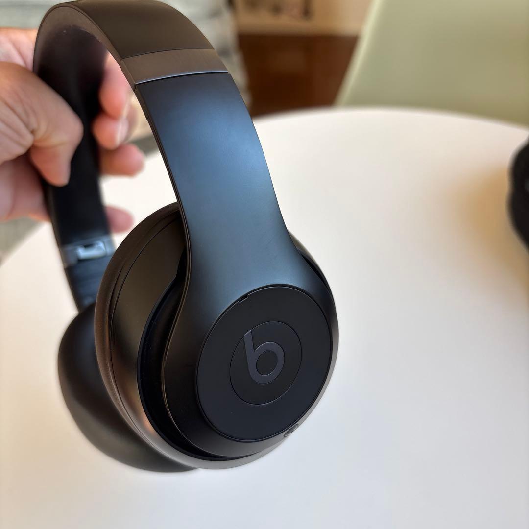 Beats ワイヤレスヘッドホン ブラック