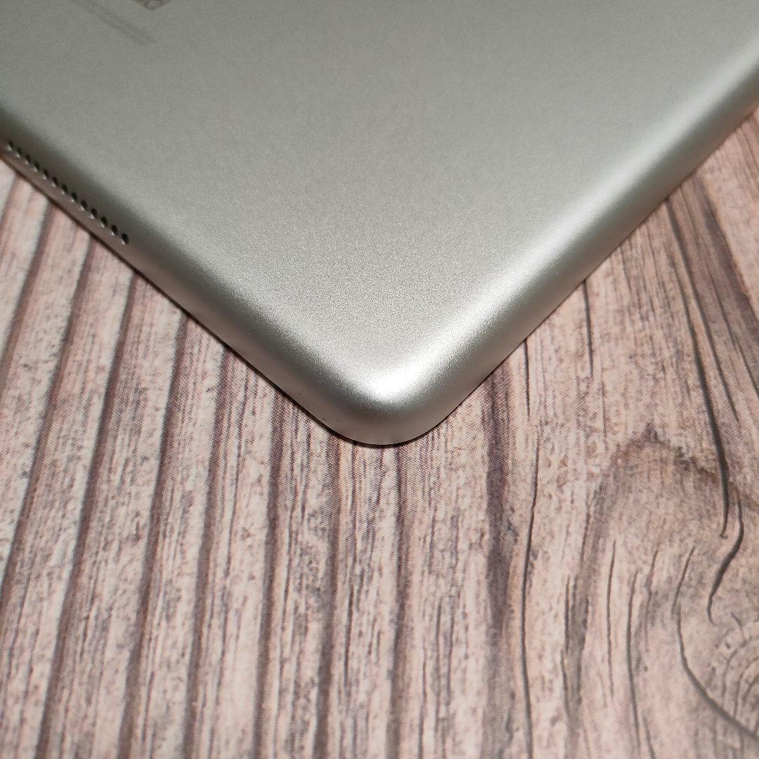 iPad 第8世代 128GB SIMフリー 美品