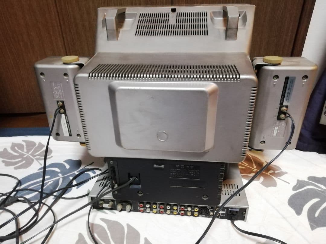 SONY トリニトロンカラーモニター KX-16HF2