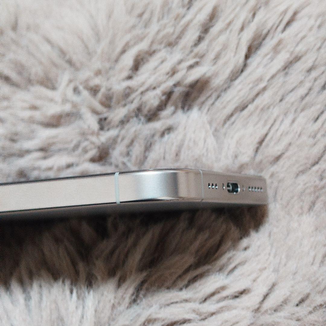 Apple iPhone 16 pro 256GB ナチュラルチタニウム