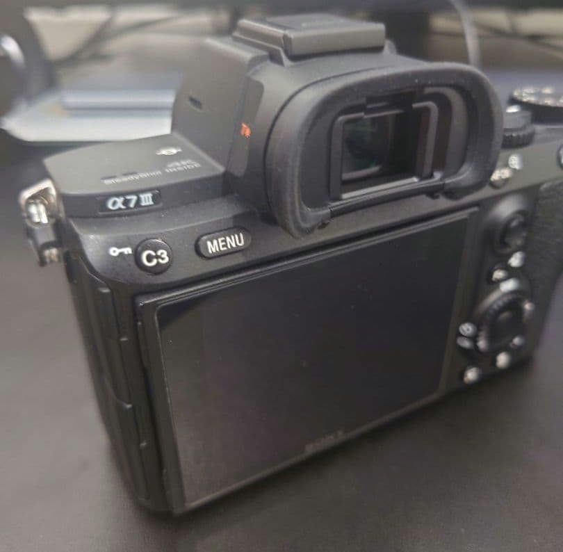 SONY α7III ミラーレス カメラ 中古 本体