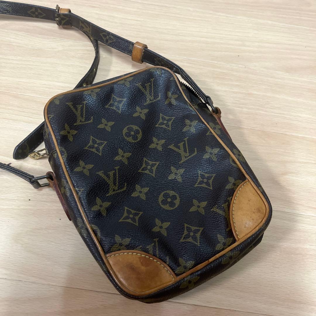 VUITTON ショルダーバッグ