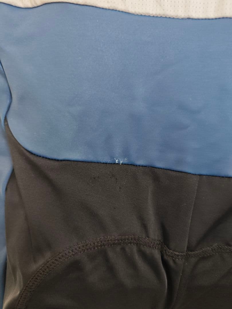 ブルーアーカイブ　サイクルセパレートワンピース　L