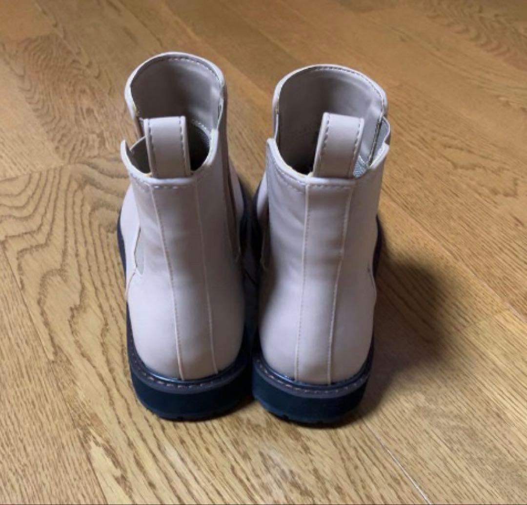 卑弥呼　サイドゴアブーツ　ベージュ