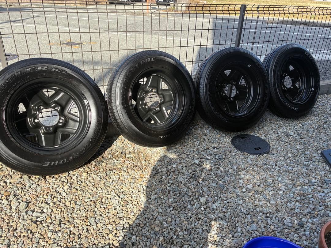 64ジムニー　純正　タイヤホイールセット　175 80 R16 美品中古品