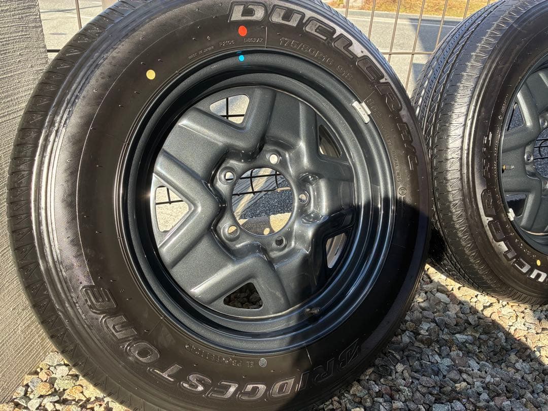 64ジムニー　純正　タイヤホイールセット　175 80 R16 美品中古品