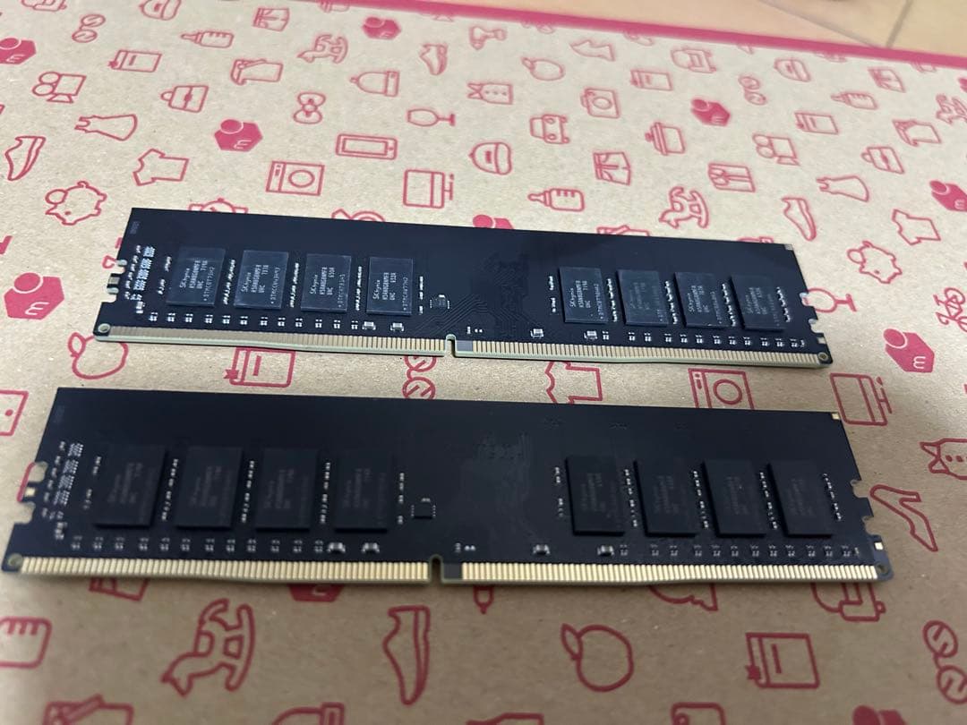 ACClamator DDR4 3200 32GB (2 x 16GB)メモリ