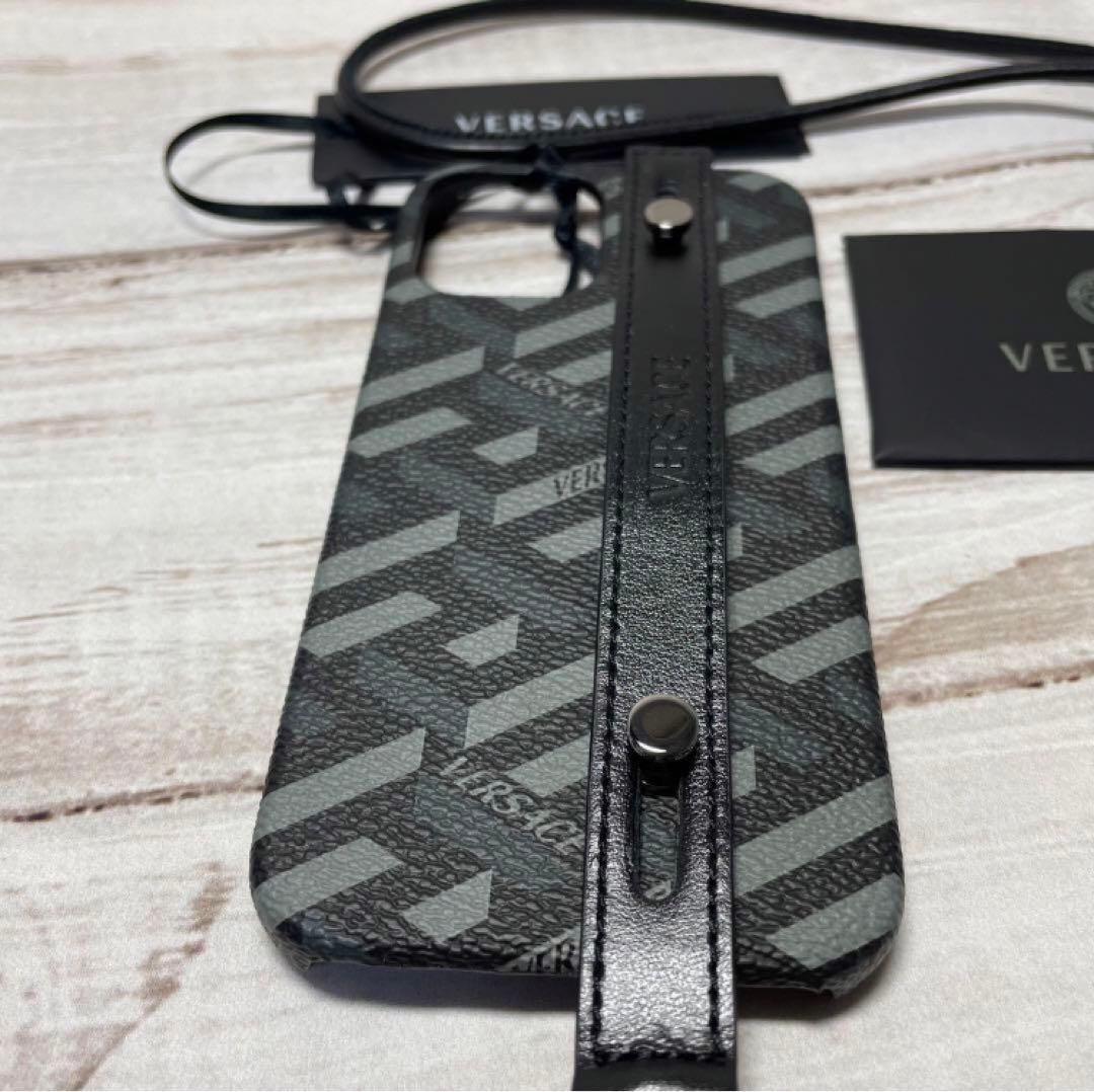 VERSACE ヴェルサーチ スマホケース ストラップ レザー イタリア製