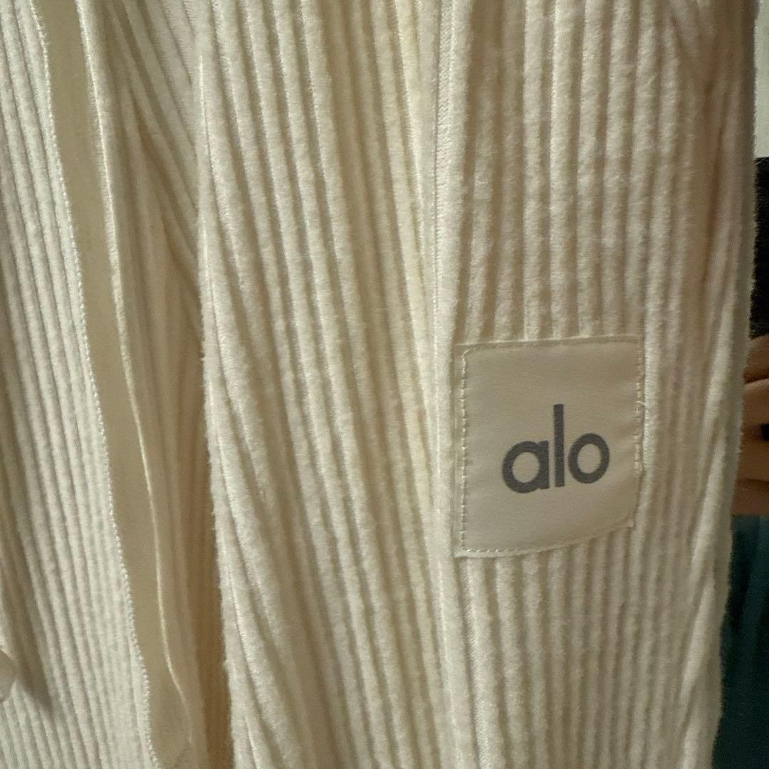 alo リブ編み セットアップ