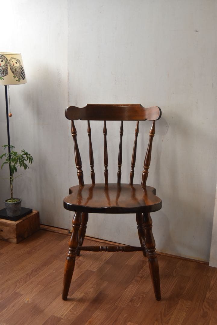 キツツキ ウィンザーチェア