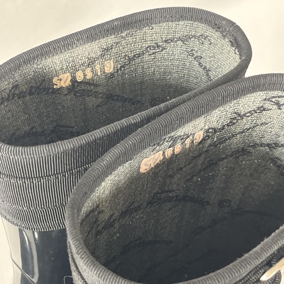 Salvatore Ferragamo ブラックレインブーツ 黒リボン付き