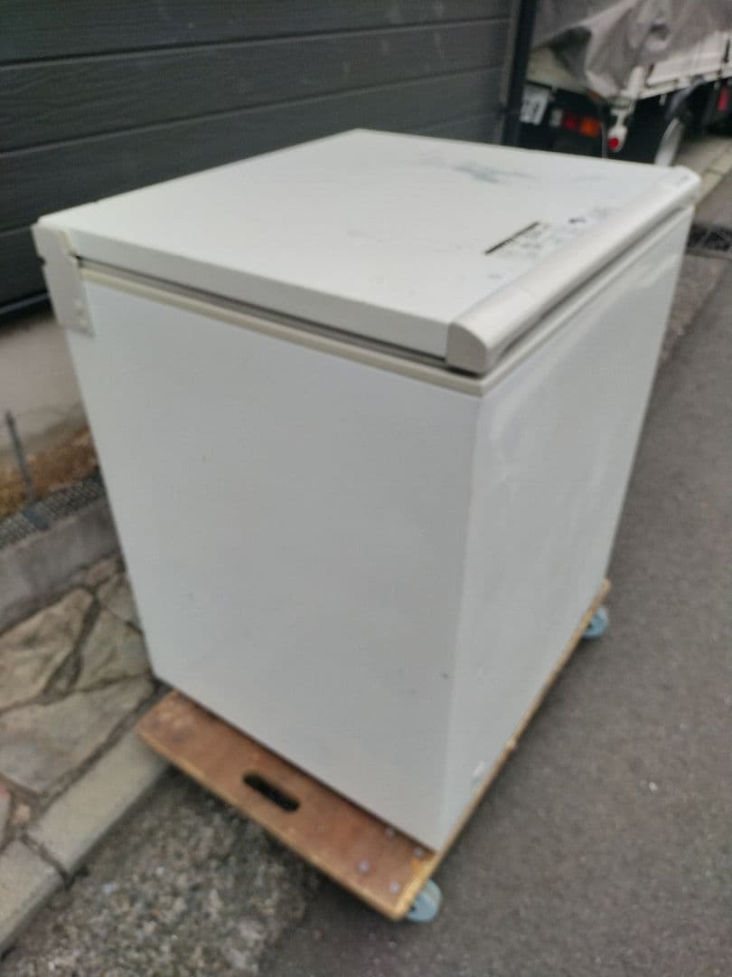 〈送料込♪〉サンデン 冷凍ストッカー SH-220X