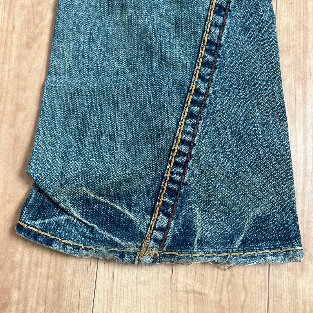 TRUERELIGION メンズ　デニムパンツ　ブーツカット　フレア