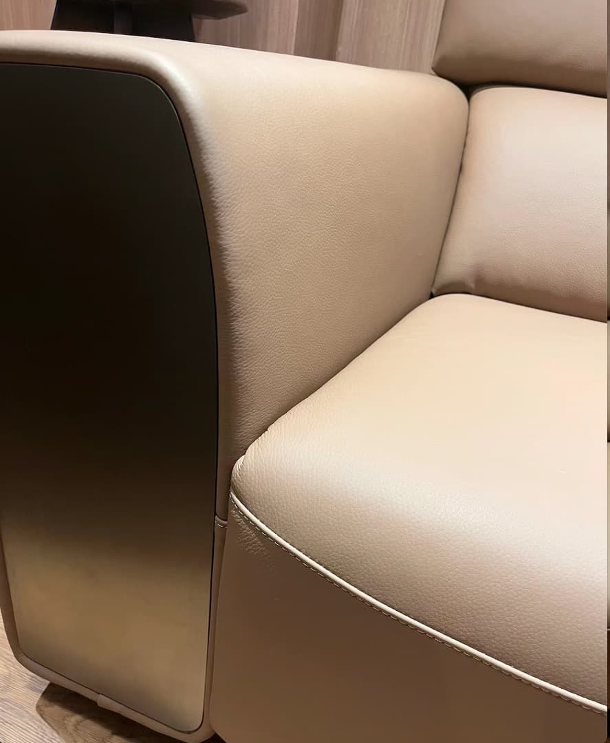 4人掛けソファー