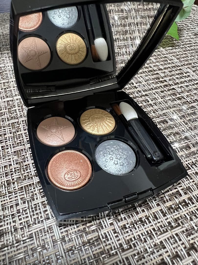 CHANELレ キャトル オンブル ブトン 4色アイシャドウ229新品未使用