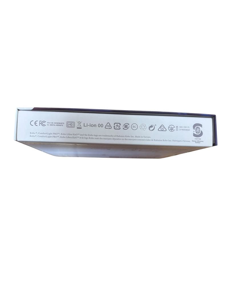 Kobo Libra H20本体充電ケーブル付き