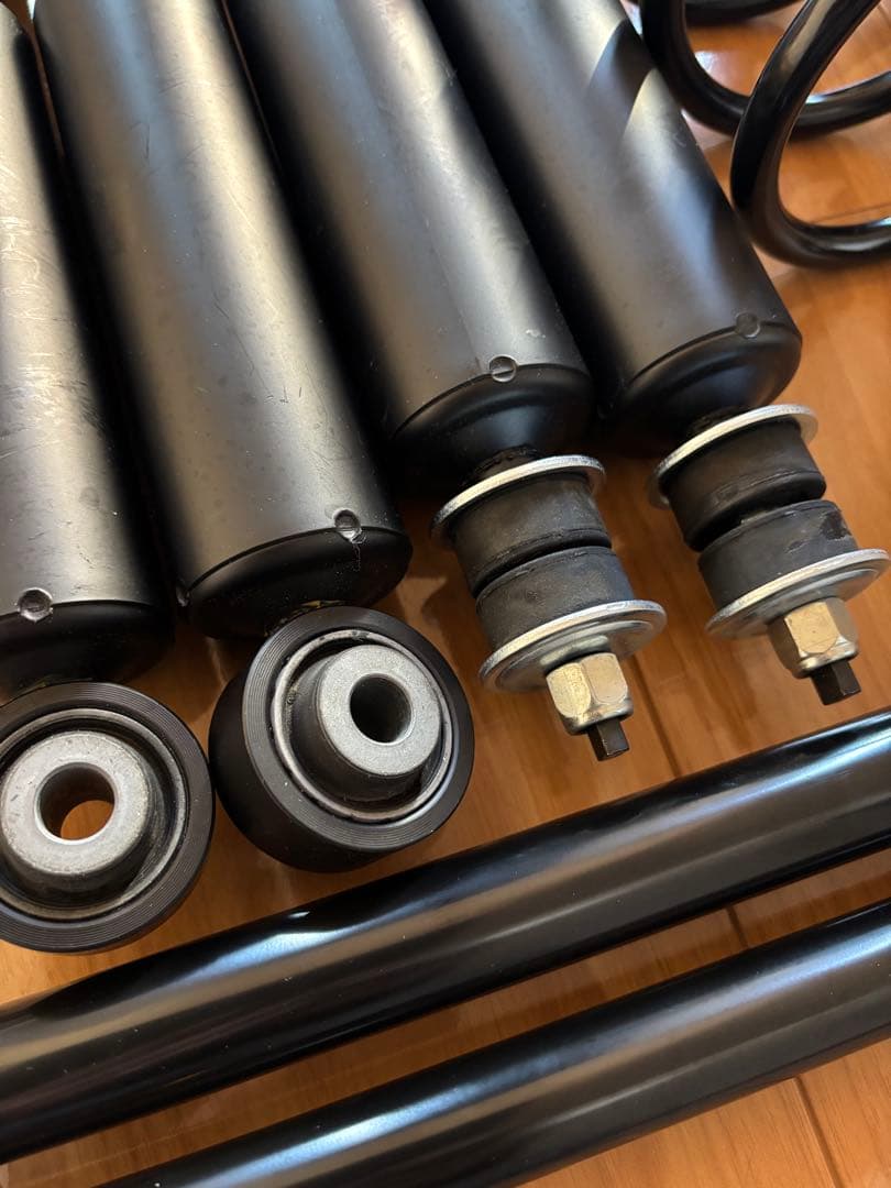 ジムニーjb64 純正サスペンションキット