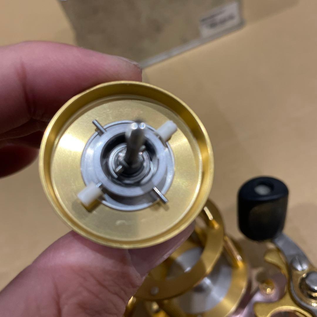 希少！megabass メガバス PAGANI ピンク ゴールド P300