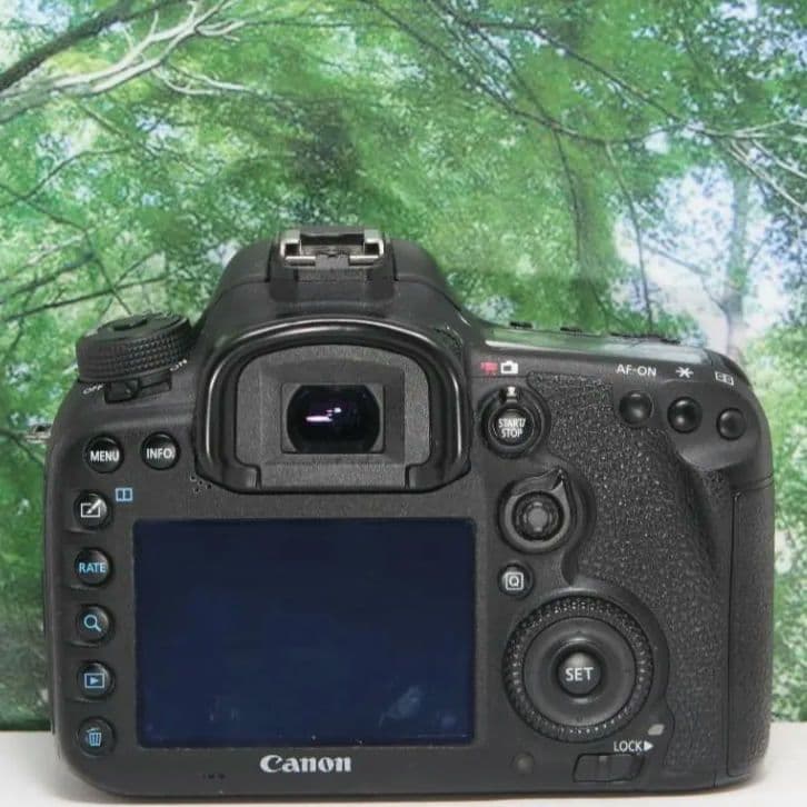 ❤スマホ転送OK✨高級機♪Canon EOS 7D MARKII♪付属品豪華❤