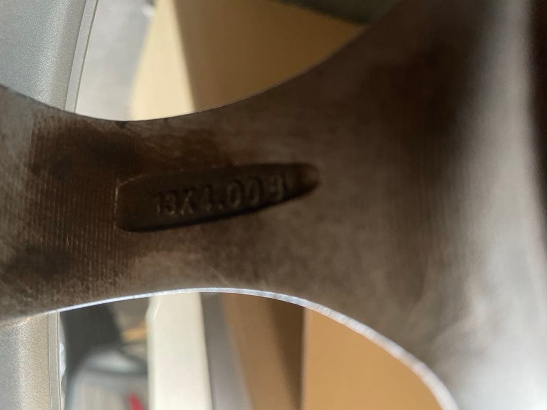 ほぼ未使用ヨコハマIce GUARD 145/80R13 タイヤホイールセット