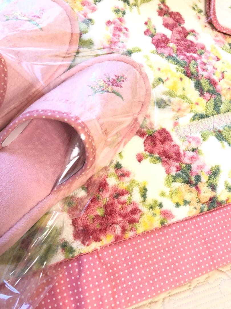 専用になりましたおまとめ　新品未使用　ローラアシュレイ　トイレタリー　レア