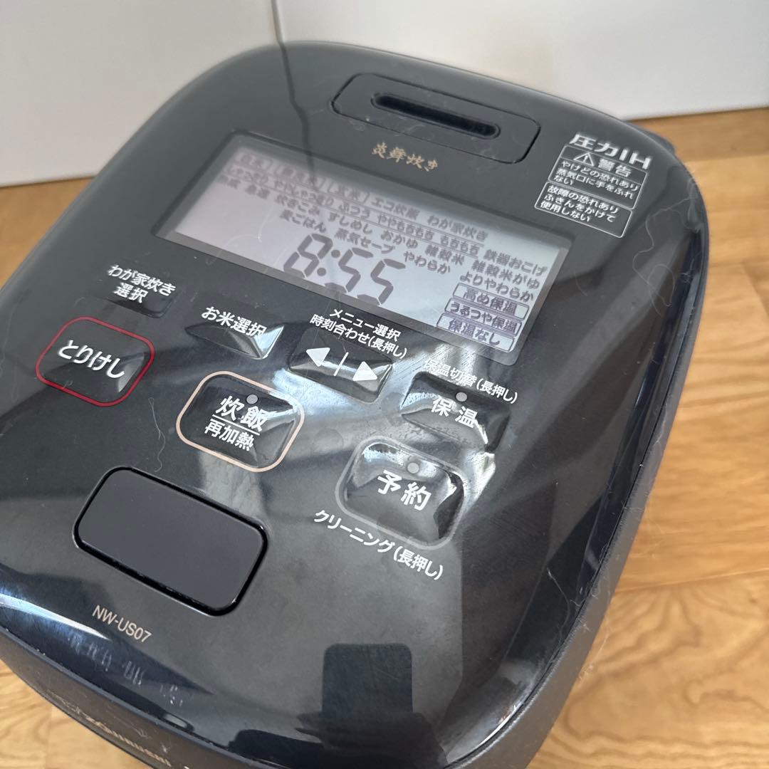Zojirushi 圧力炊飯器 NW-US07 黒