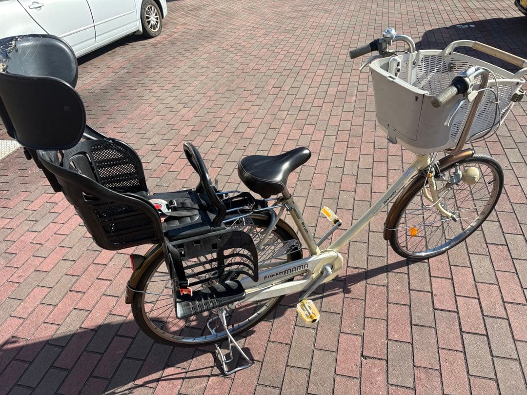 前後子供載せ3人乗りママチャリ(24〜26㌅)配達出来ます。お引き取りも可能です