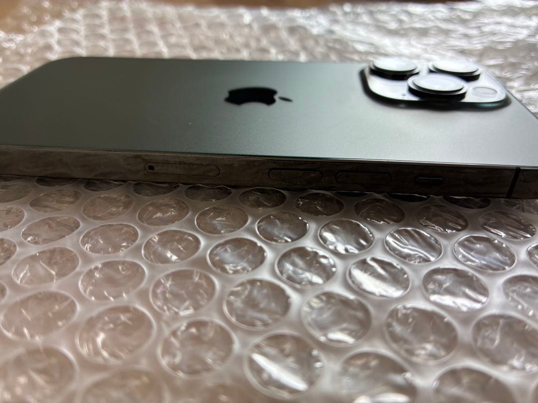 iPhone 13 Pro グラファイトカラー