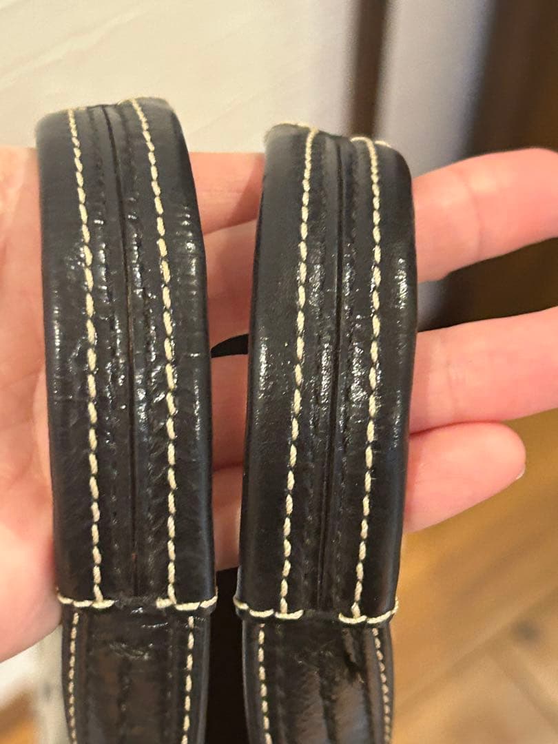 Coach ショルダーバッグ 黒　シグネチャー　肩がけ