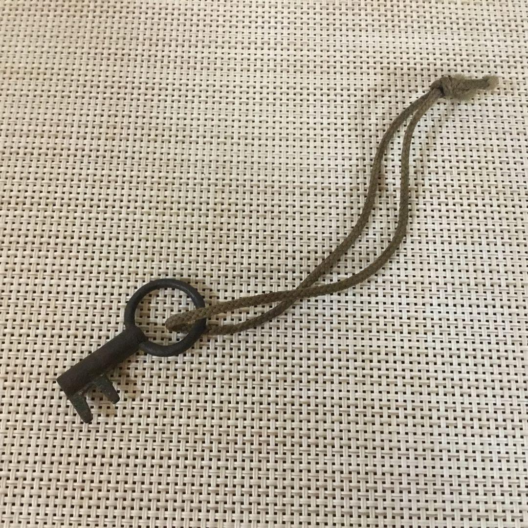 骨董の仙台箪笥　アンティークチェスト　鍵有り