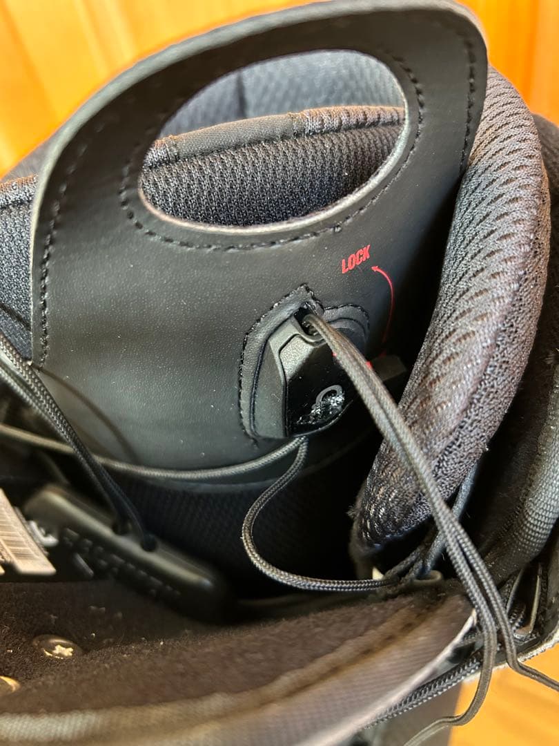 【26.5㎝　SALOMON】スノーボードブーツ ブラック