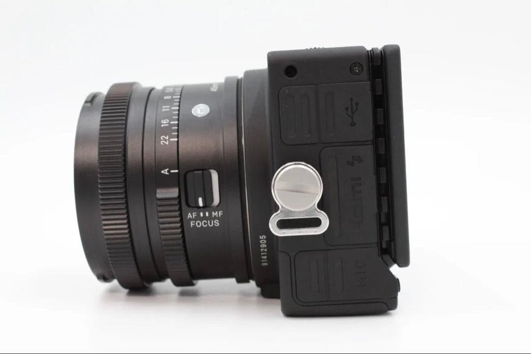 【極美品】SIGMA シグマ フルサイズミラーレス一眼カメラ fp & 45mm