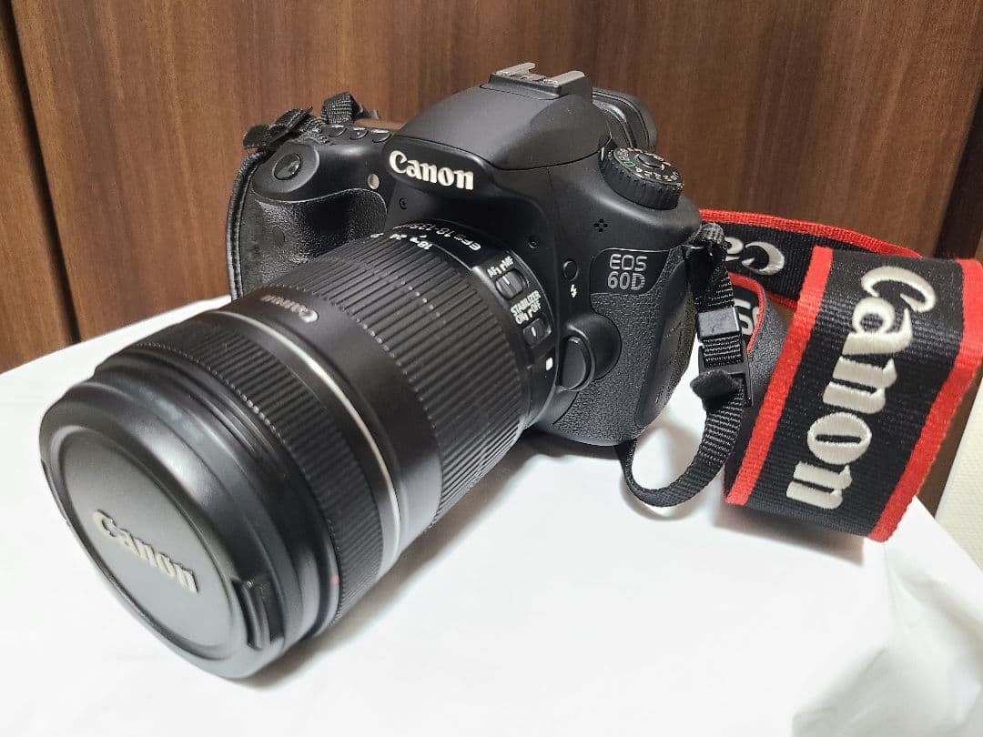 ⭐Canon EOS 60D⭐キャノン⭐一眼レフカメラ⭐レンズ付き⭐ほか付属品⭐