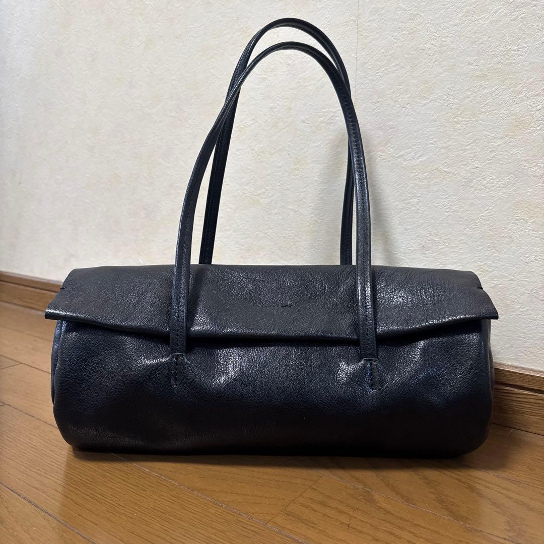 Hoaw. 横長シリンダーバッグ