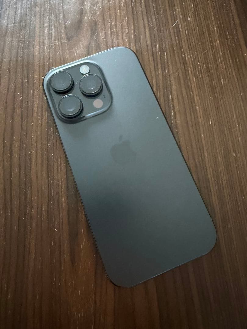 iPhone 16 Pro 128GB ブラック 本体