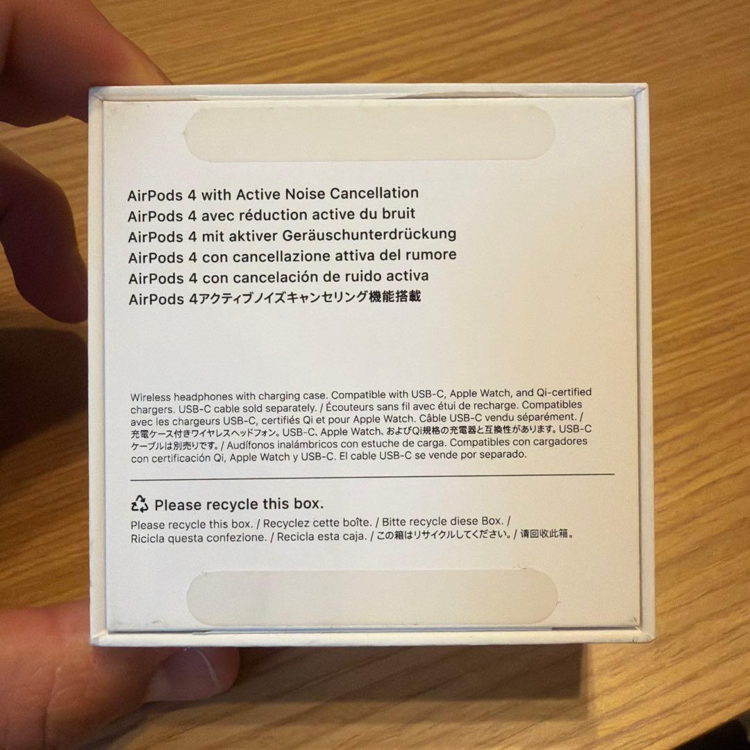 AirPods 4本体 ホワイト 充電ケース付き