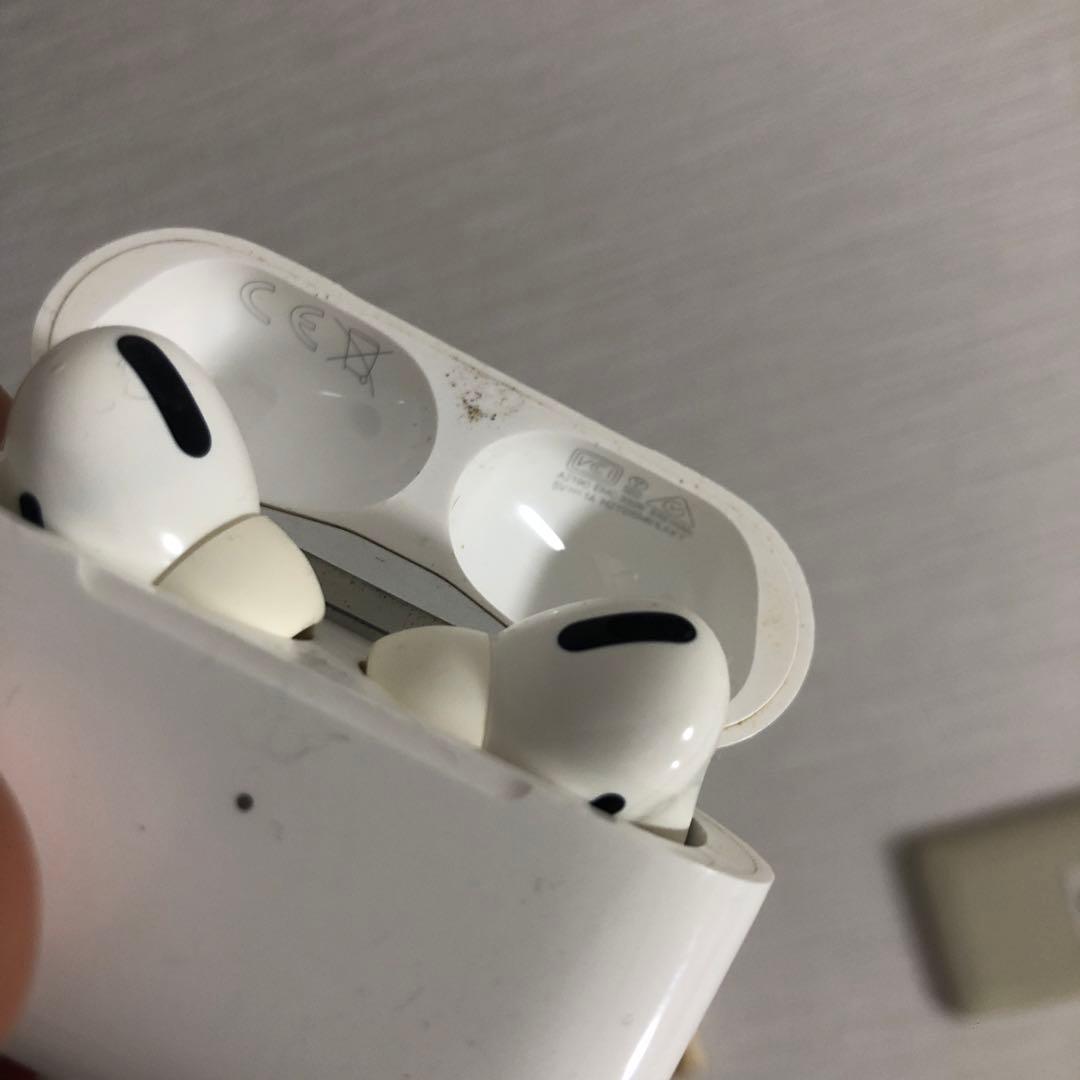 AirPods本体 ホワイト 充電ケース付き