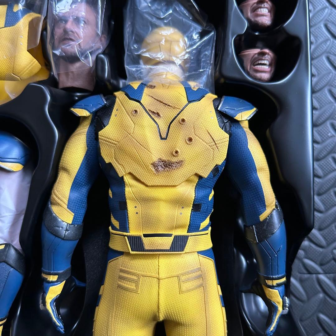 ホットトイズ　ウルヴァリン　ボーナスアクセサリー付き