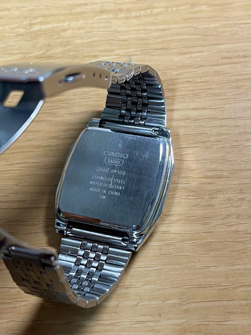 CASIO A1100 カシオ　デジタル　腕時計 シルバー