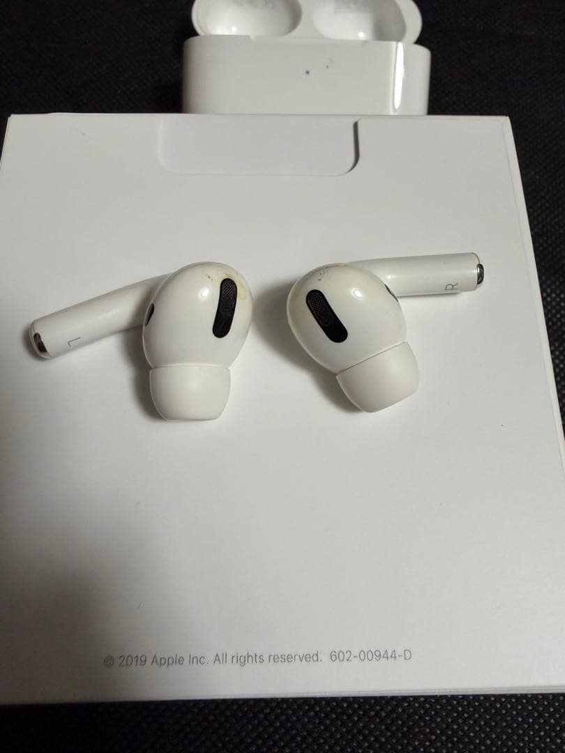 iPhone SE3 256GB ミッドナイト　AirPods Pro セット